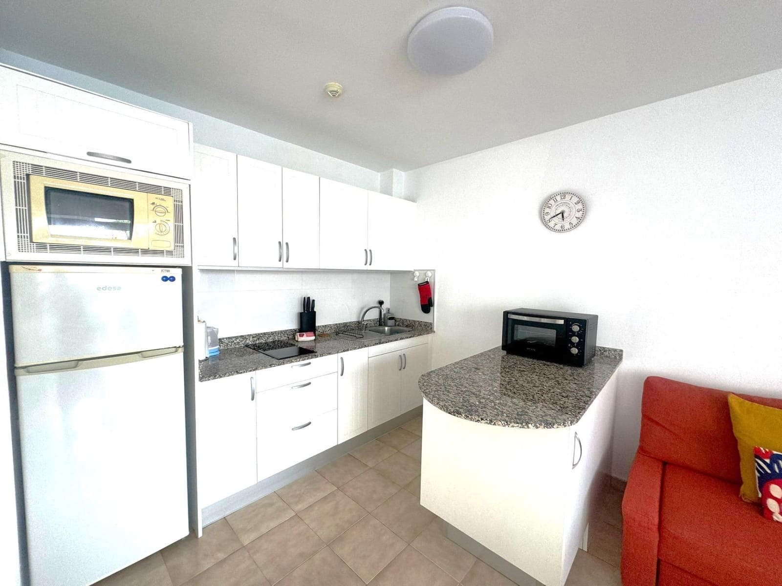 1 soverom Leilighet til leie i Playa del Cura med svømmebasseng - € 850 (Ref: 8352326)