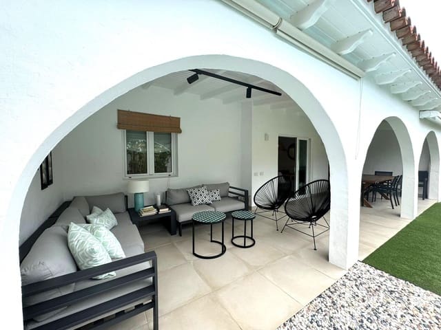 3 makuuhuone Bungalow vuokrattavana paikassa Campo Internacional, San Bartolomé de Tirajana mukana uima-altaan - 3 000 € (Ref: 8366184)