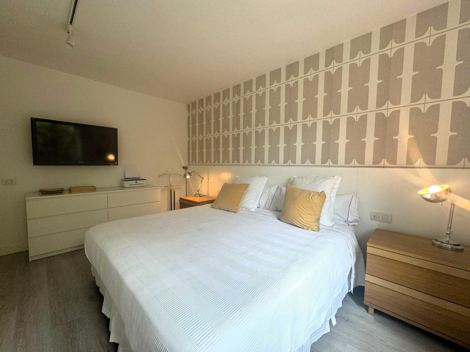 3 bedroom Bungalow for rent in Campo Internacional with pool - € 3,000 (Ref: 8366184)