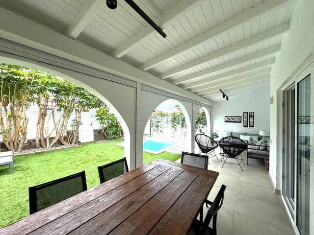 3 makuuhuone Bungalow vuokrattavana paikassa Campo Internacional, San Bartolomé de Tirajana mukana uima-altaan - 3 000 € (Ref: 8366184)