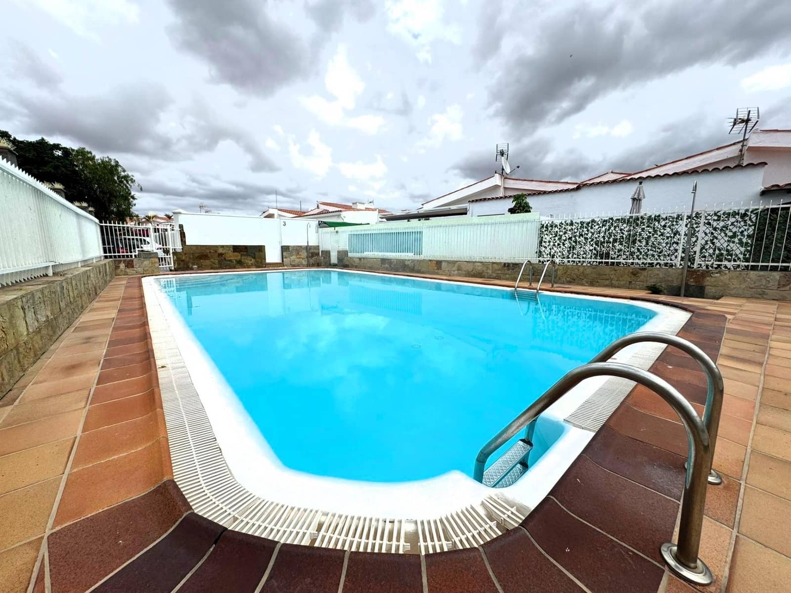 3 bedroom Bungalow for rent in Campo Internacional with pool - € 3,000 (Ref: 8366184)