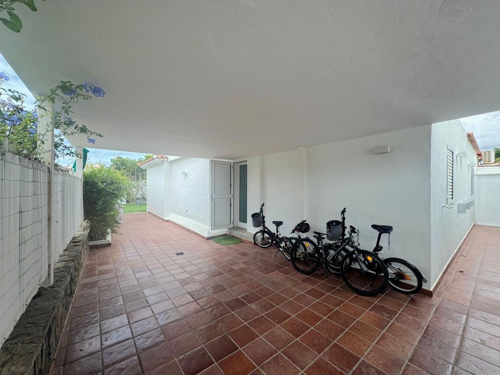 3 makuuhuone Bungalow vuokrattavana paikassa Campo Internacional mukana uima-altaan - 3 000 € (Ref: 8366184)