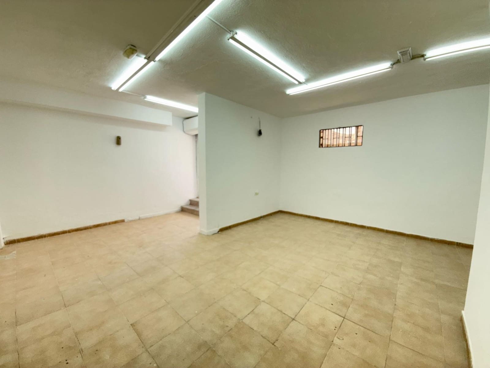 Erhverv til leje i San Bartolome de Tirajana - € 700 (Ref: 8869876)