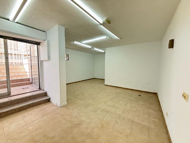 Erhverv til leje i San Bartolomé de Tirajana - € 700 (Ref: 8869876)