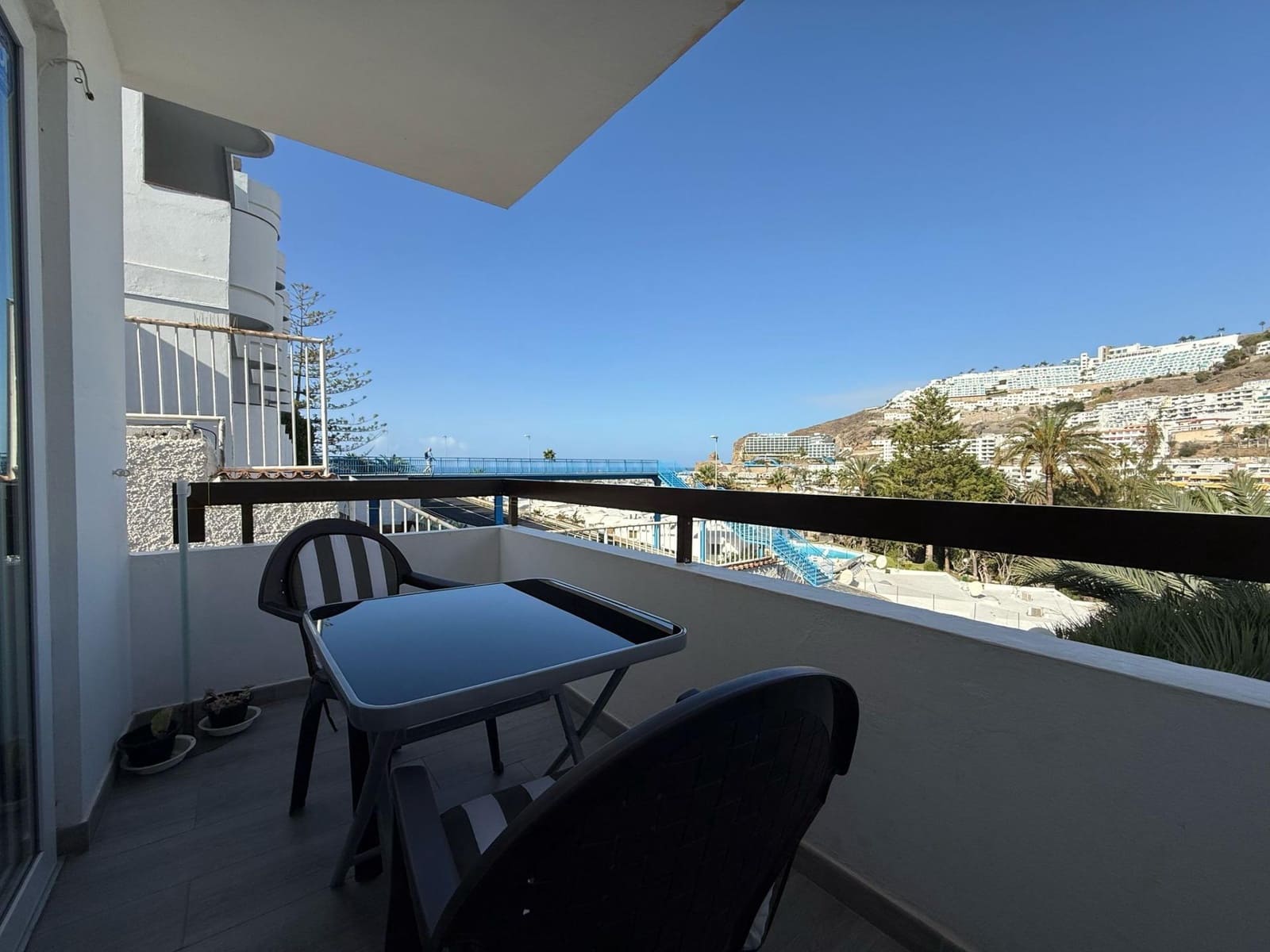 2 sovrum Lägenhet att hyra i Puerto Rico med pool - 1 000 € (Ref: 8907413)