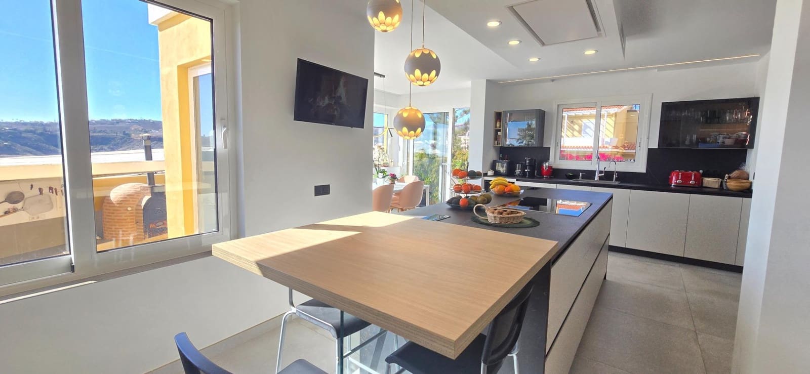 4 Zimmer Villa zu verkaufen in Montana la Data mit Pool - 790.000 € (Ref: 8917931)