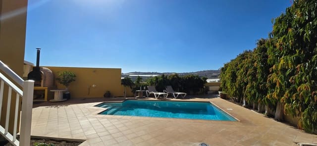 4 soveværelse Villa til salg i Montaña la Data, San Bartolomé de Tirajana med swimmingpool - € 790.000 (Ref: 8917931)