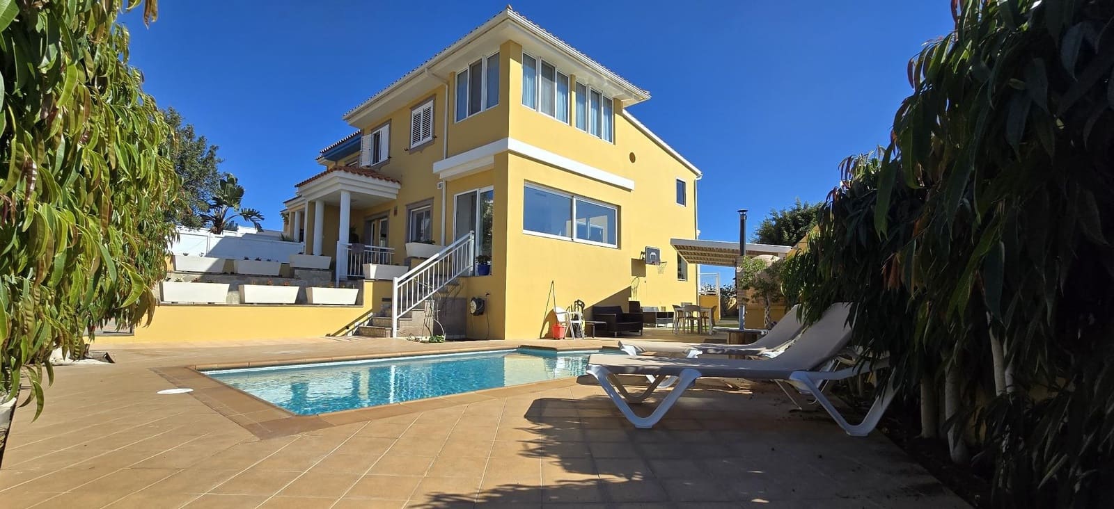 4 Zimmer Villa zu verkaufen in Montana la Data mit Pool - 790.000 € (Ref: 8917931)