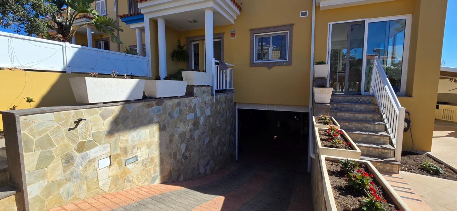 4 Zimmer Villa zu verkaufen in Montana la Data mit Pool - 790.000 € (Ref: 8917931)