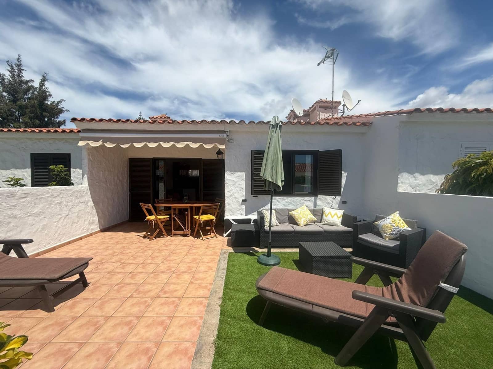 2 soveværelse Bungalow til leje i Playa del Ingles med swimmingpool - € 1.700 (Ref: 9017347)