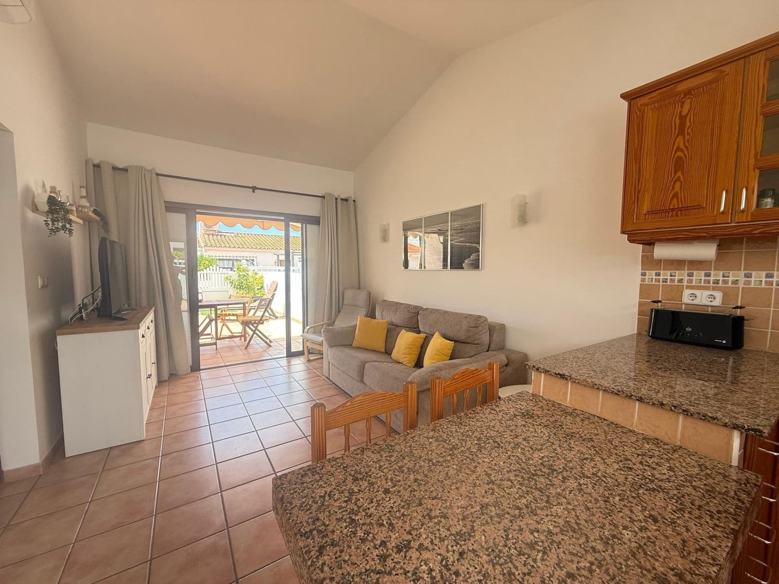 2 soveværelse Bungalow til leje i Playa del Ingles med swimmingpool - € 1.700 (Ref: 9017347)