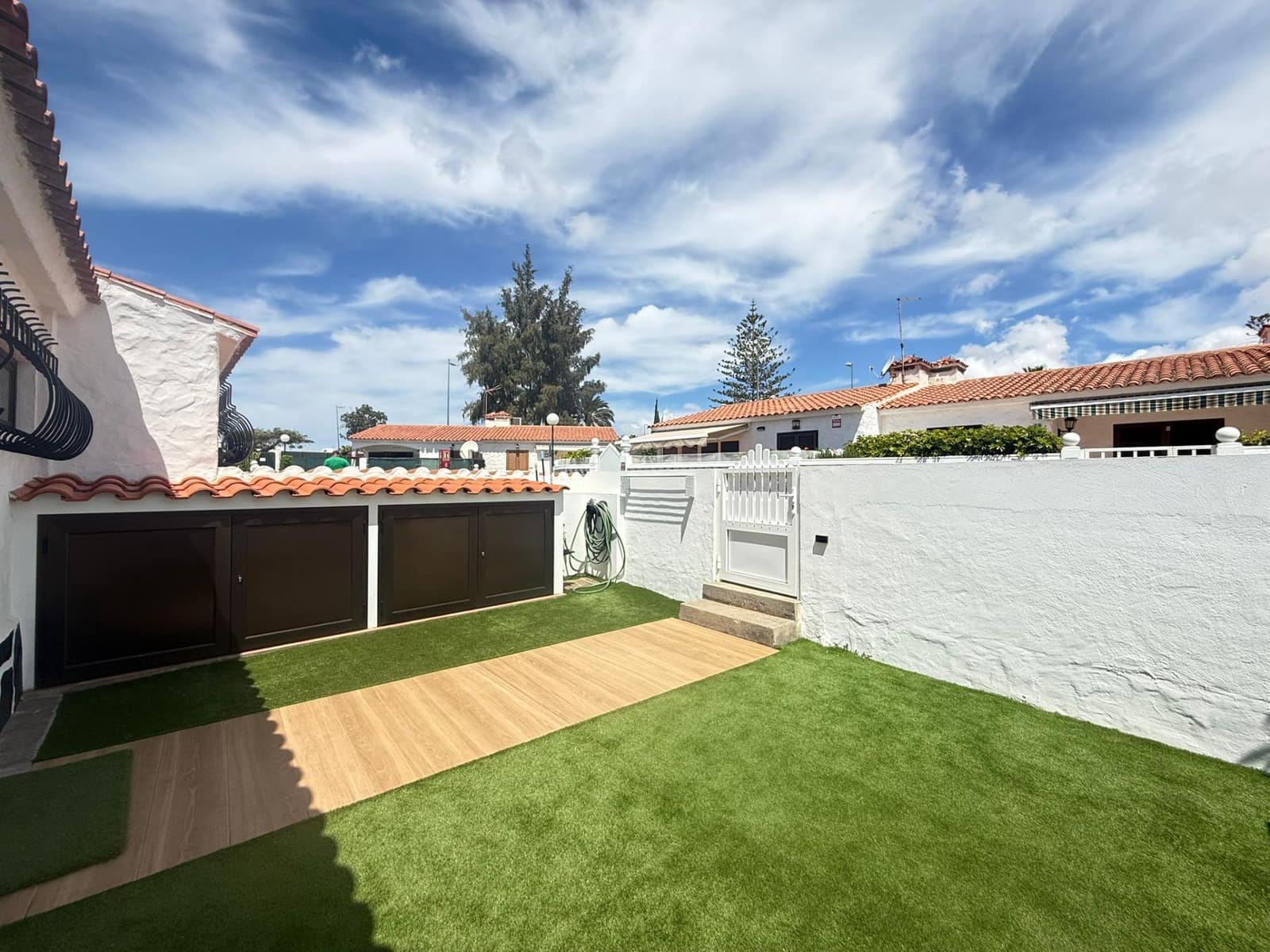 2 soveværelse Bungalow til leje i Playa del Ingles med swimmingpool - € 1.700 (Ref: 9017347)