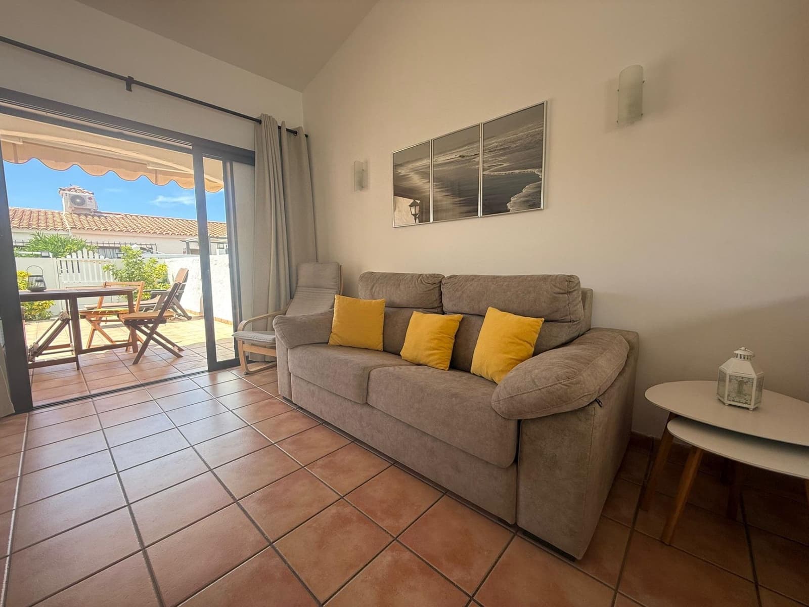 2 bedroom Bungalow for rent in Playa del Ingles with pool - € 1,650 (Ref: 9017347)