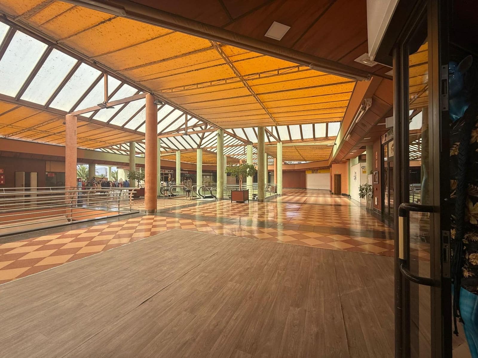 Erhverv til leje i San Bartolome de Tirajana - € 800 (Ref: 9114318)