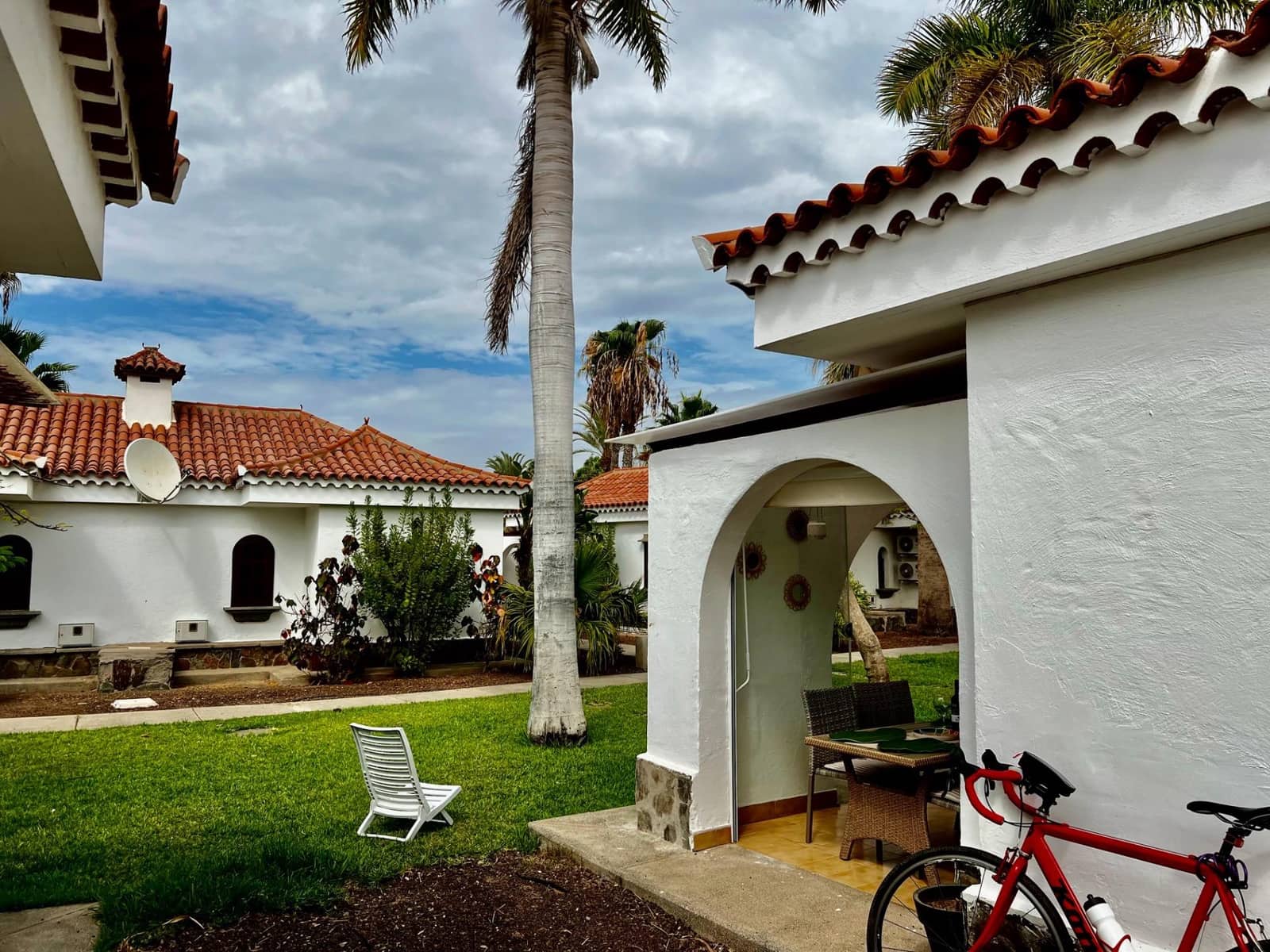1 bedroom Bungalow for rent in San Bartolome de Tirajana with pool garage - € 1,600 (Ref: 9152408)