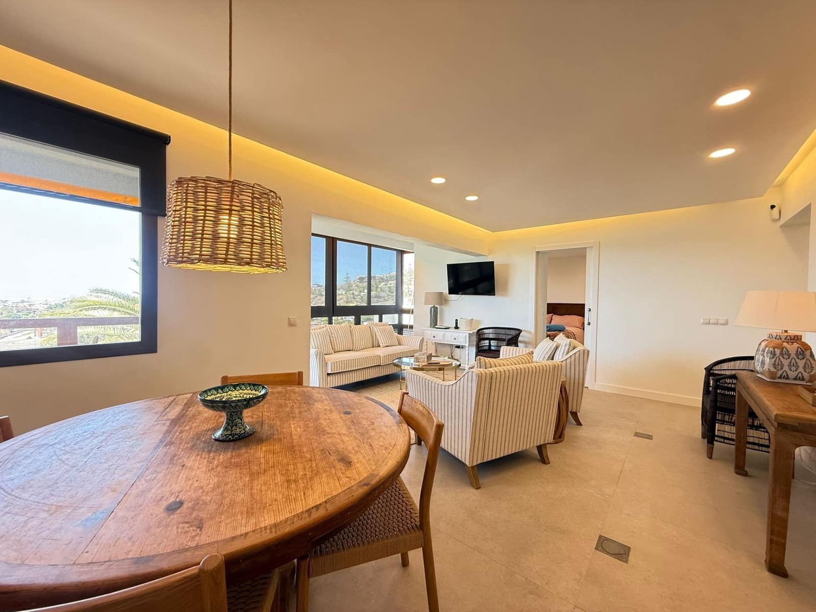 2 soveværelse Lejlighed til leje i San Agustin med swimmingpool - € 2.000 (Ref: 9204776)