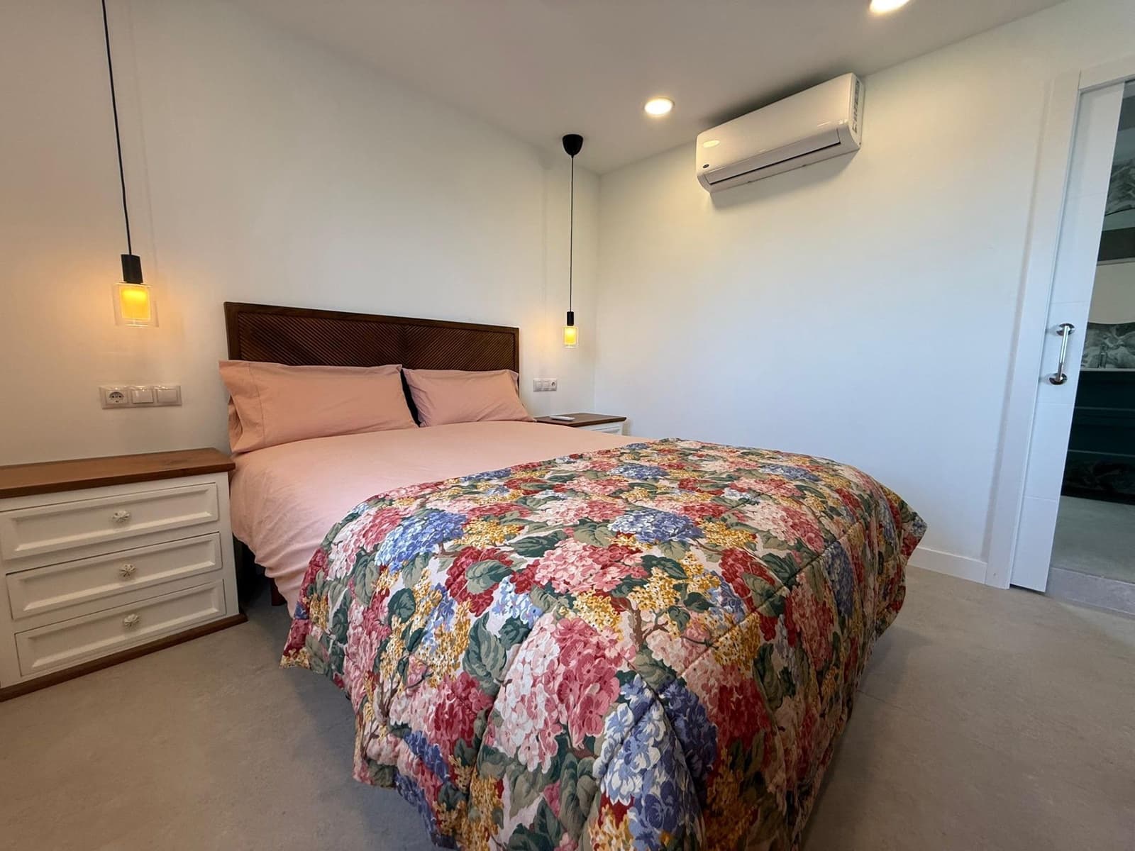 2 bedroom Apartment for rent in San Agustin with pool - € 2,000 (Ref: 9204776)