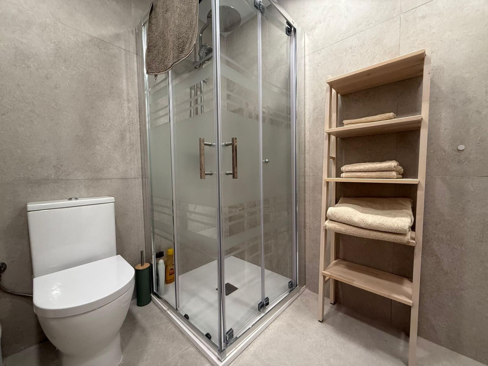 2 bedroom Apartment for rent in San Agustin with pool - € 2,000 (Ref: 9204776)