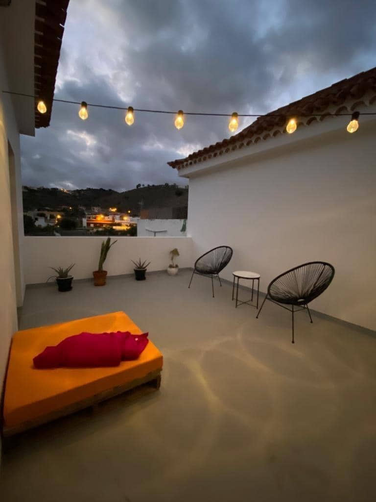 3 soveværelse Lejlighed til leje i Las Palmas de Gran Canaria - € 1.500 (Ref: 9228763)