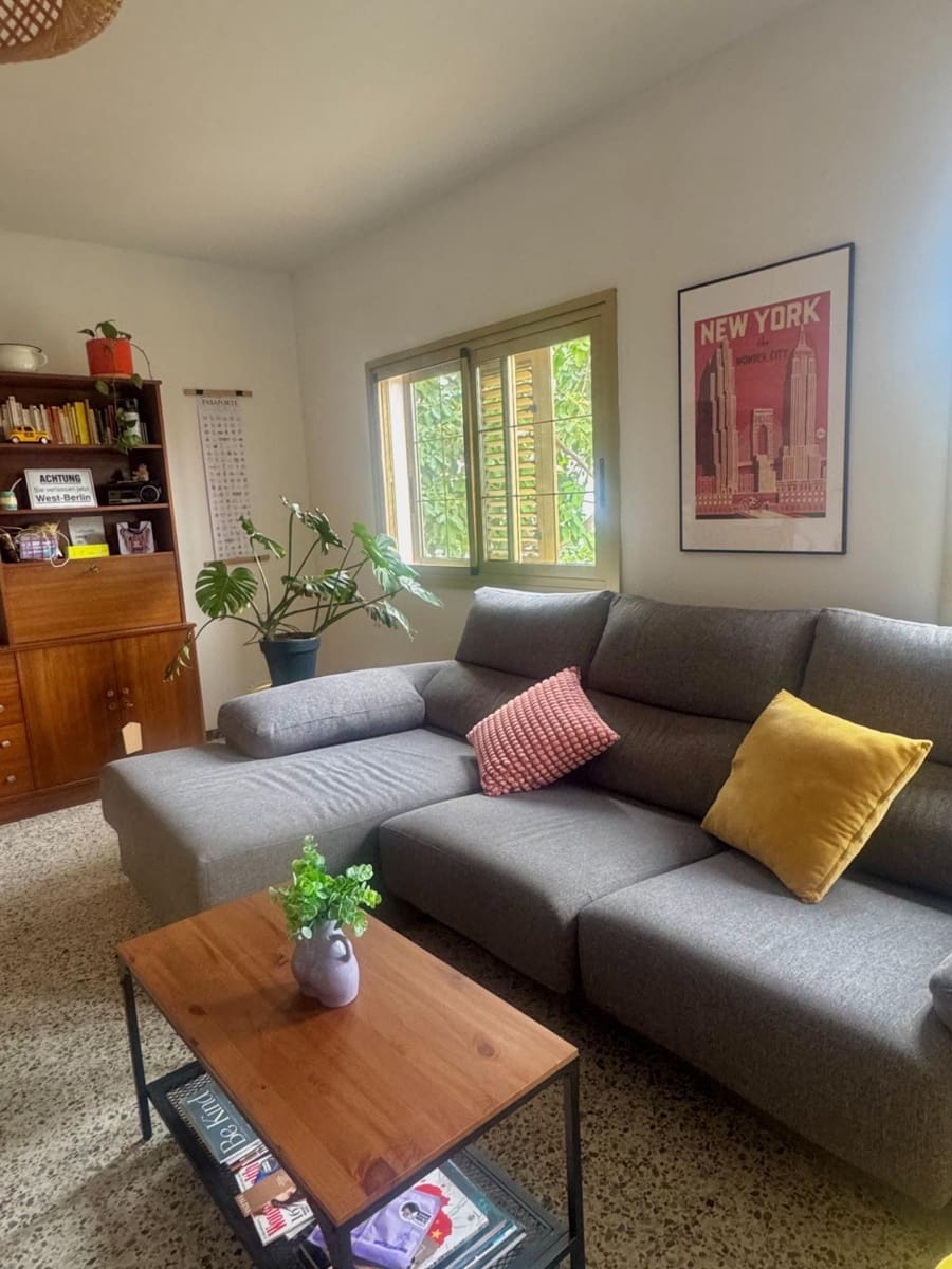 3 soveværelse Lejlighed til leje i Las Palmas de Gran Canaria - € 1.500 (Ref: 9228763)