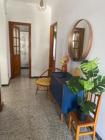 3 bedroom Flat for rent in Las Palmas de Gran Canaria - € 1,500 (Ref: 9228763)
