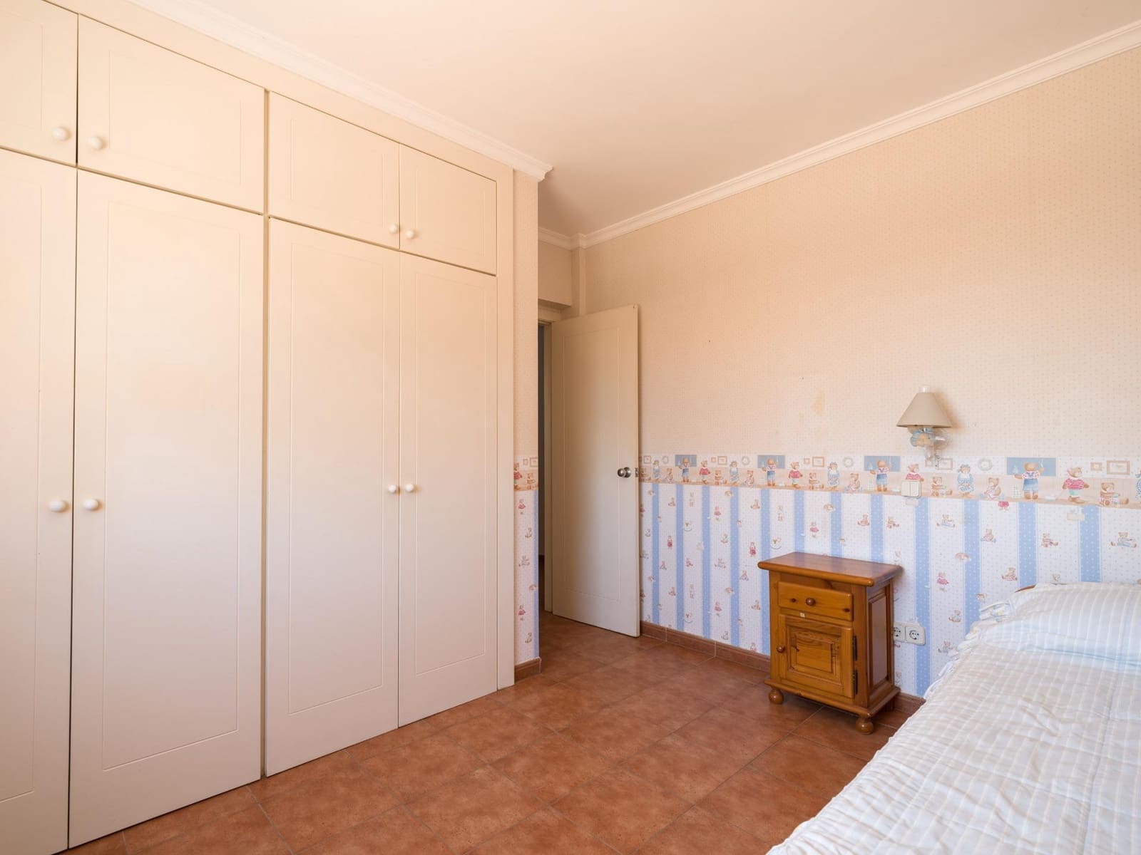 4 soveværelse Semi-Rækkehus til salg i Sonneland med swimmingpool - € 650.000 (Ref: 9232803)