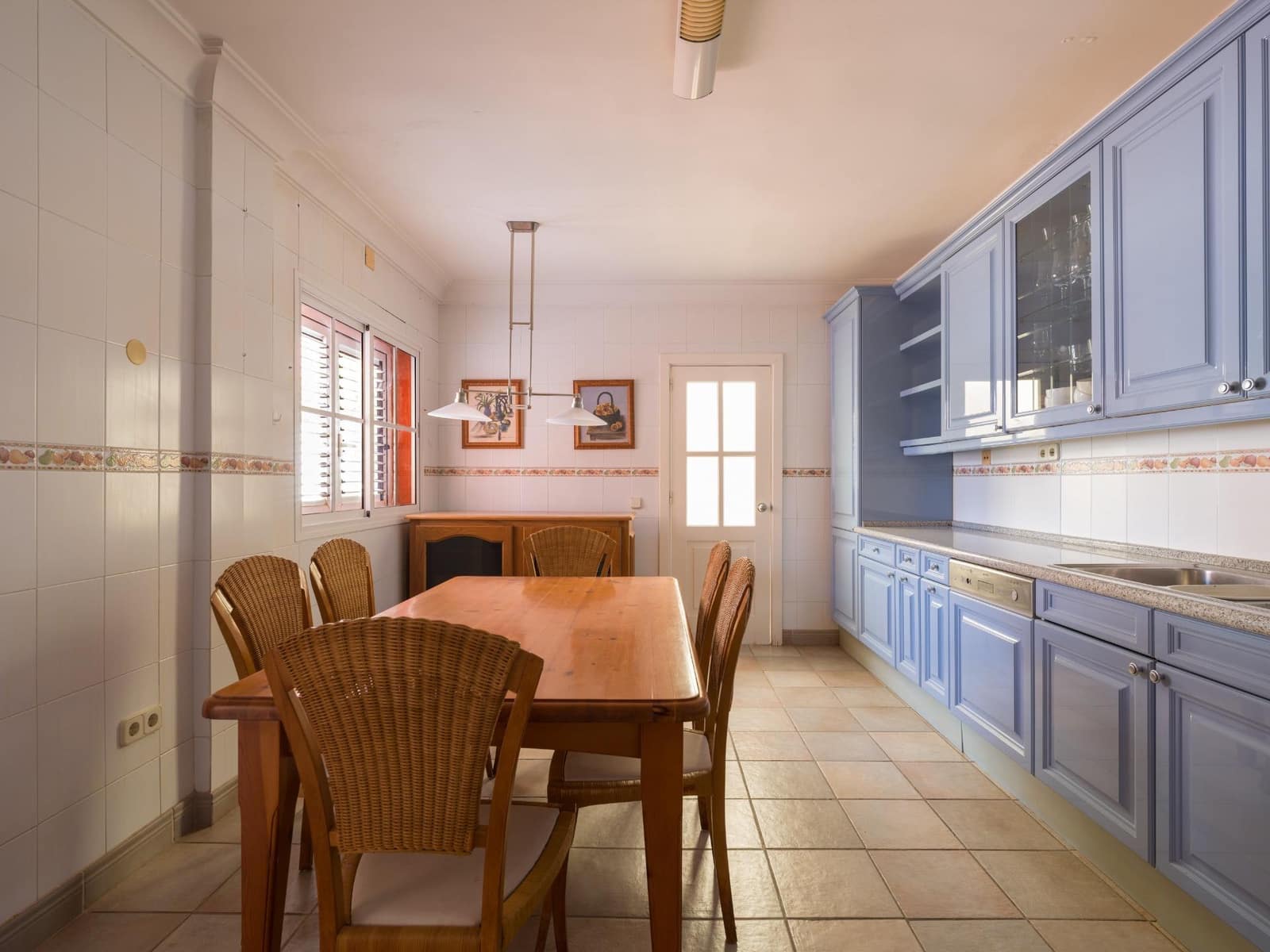 4 soveværelse Semi-Rækkehus til salg i Sonneland med swimmingpool - € 595.000 (Ref: 9232803)