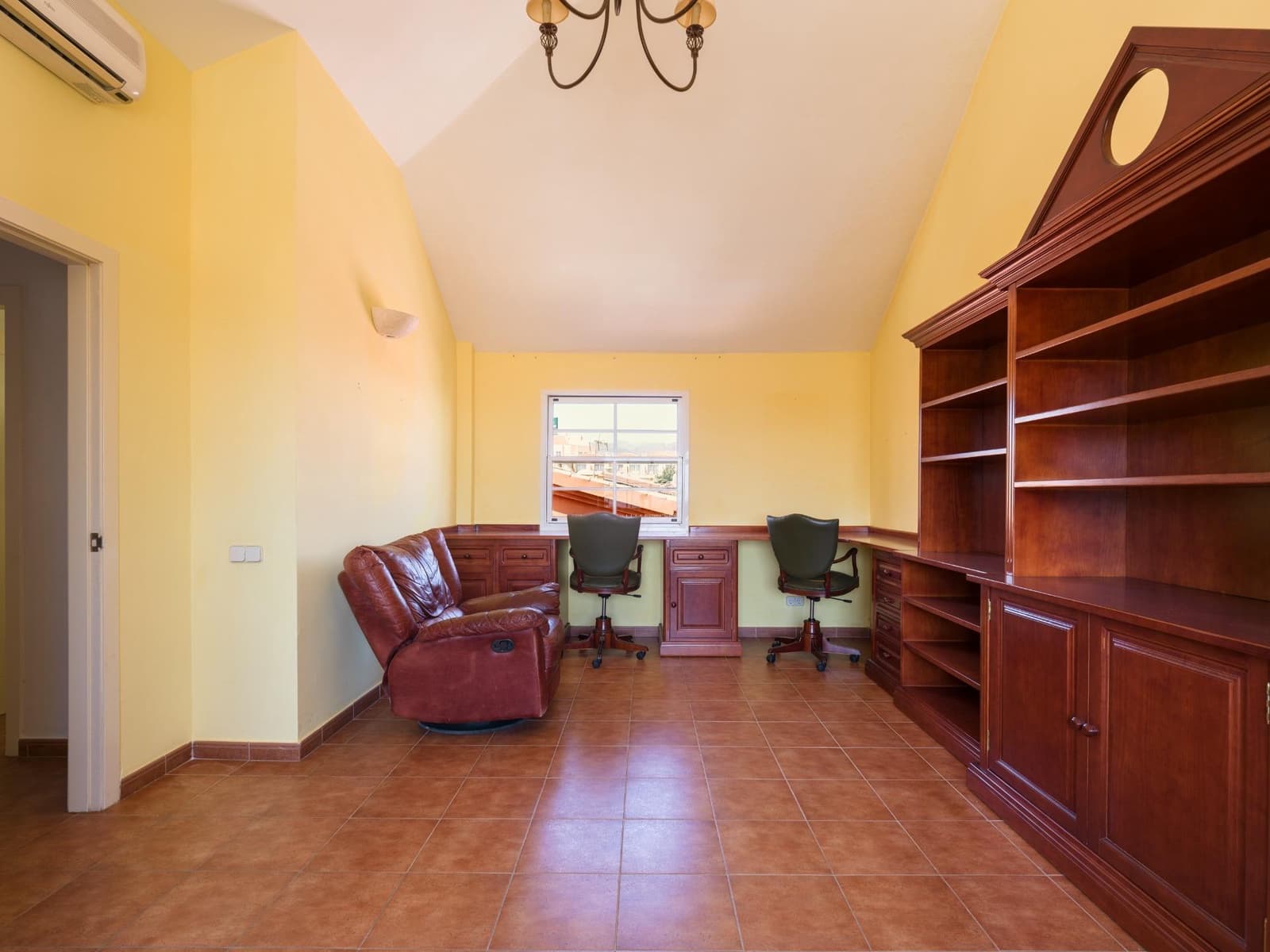 4 bedroom Semi-detached Villa for sale in Sonneland with pool - € 595,000 (Ref: 9232803)