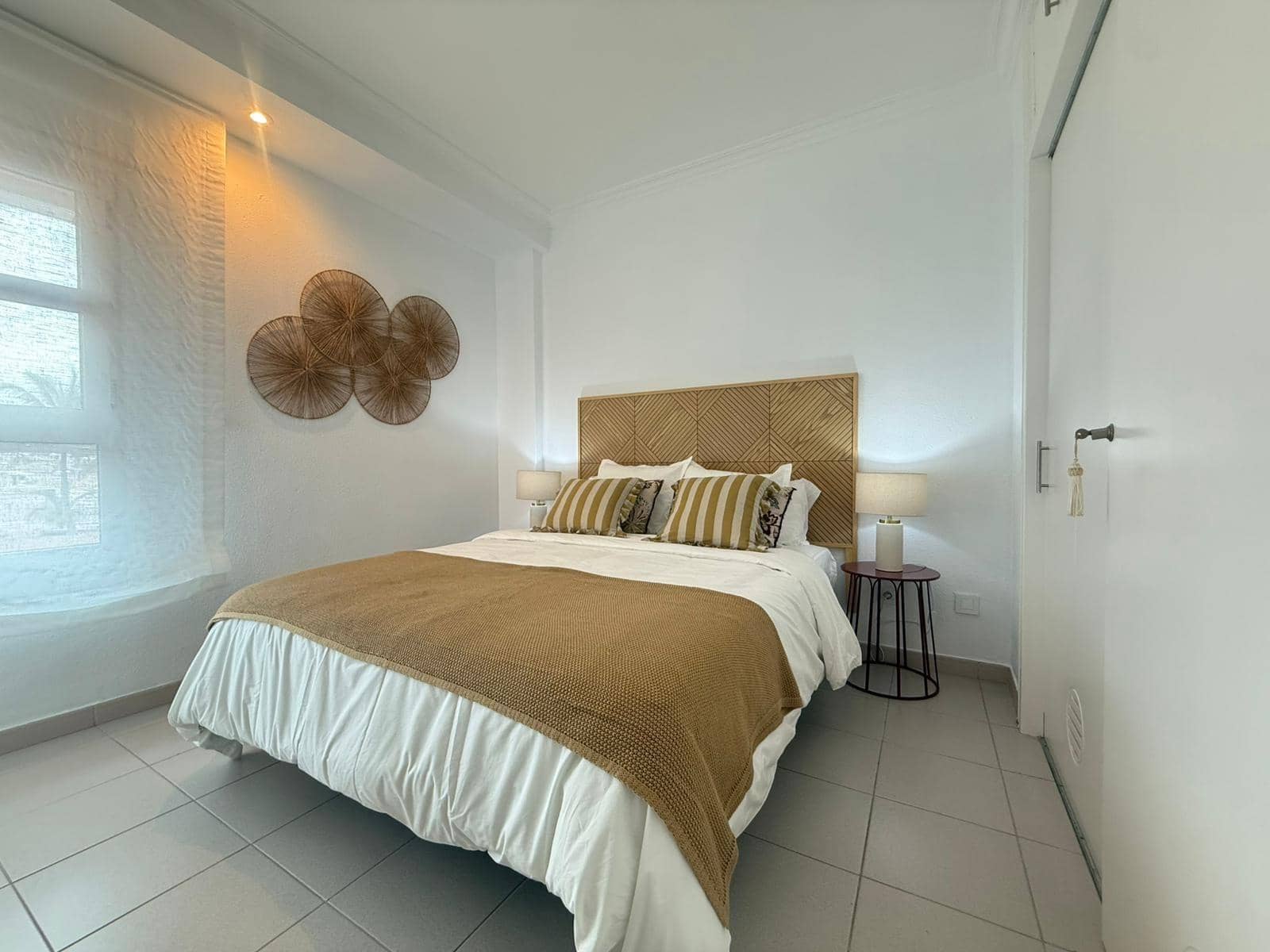 2 soveværelse Lejlighed til leje i Las Palmas de Gran Canaria - € 1.650 (Ref: 9240276)