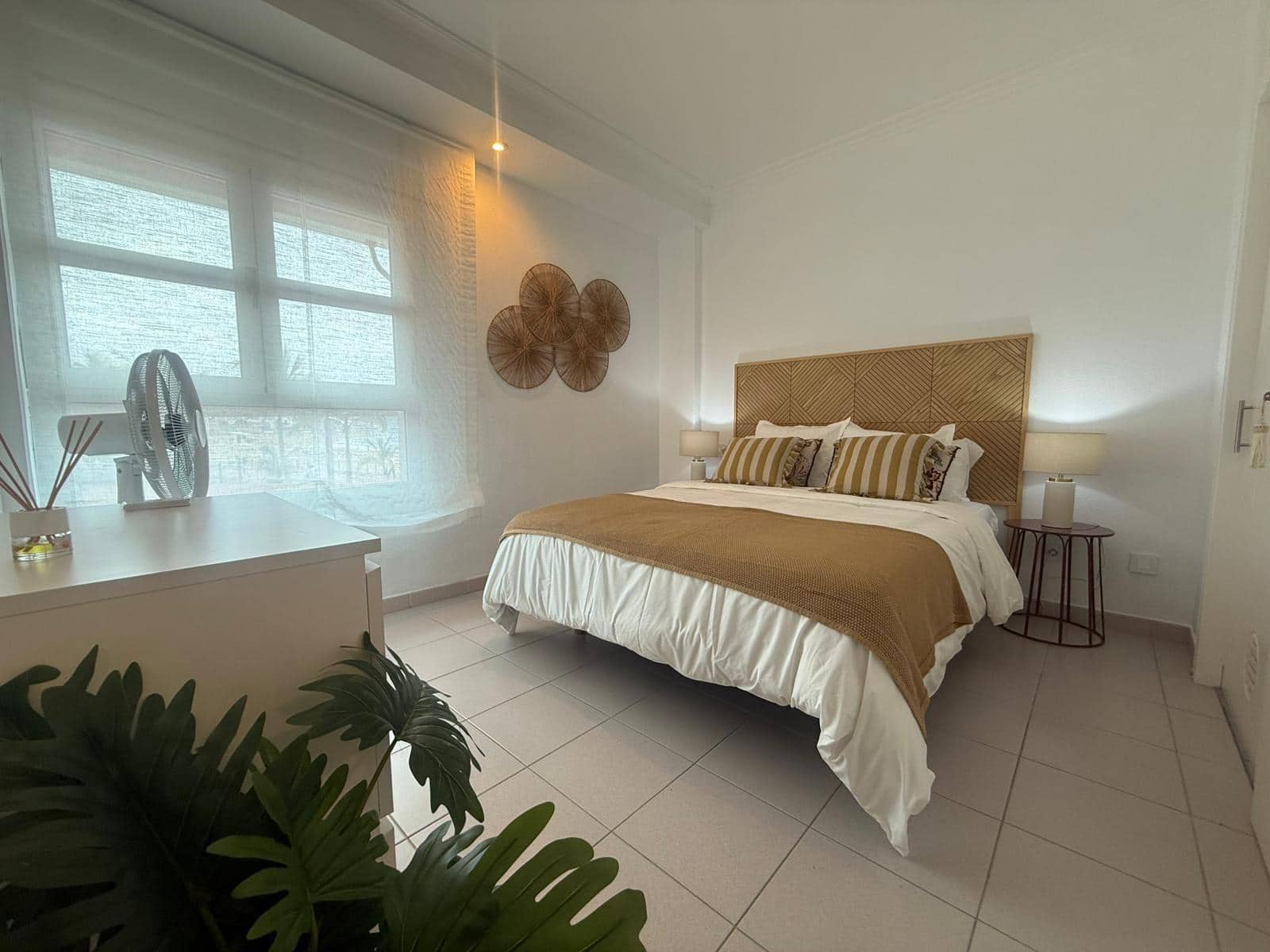 2 sovrum Lägenhet att hyra i Las Palmas de Gran Canaria med garage - 1 650 € (Ref: 9240276)