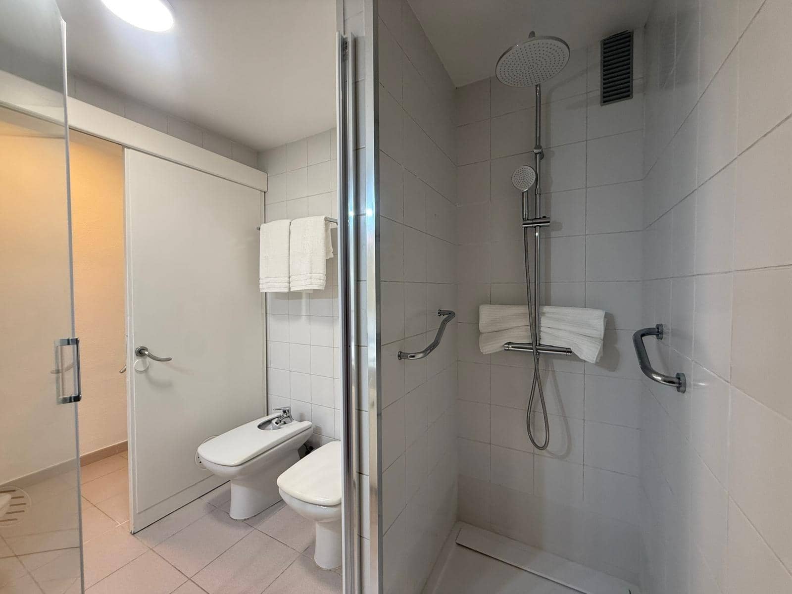 2 sovrum Lägenhet att hyra i Las Palmas de Gran Canaria med garage - 1 650 € (Ref: 9240276)