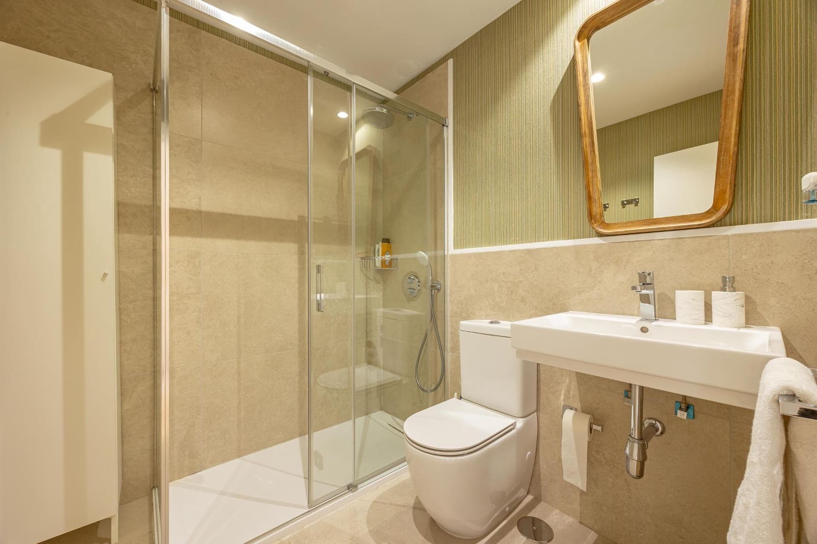 3 slaapkamer Villa te huur in Salobre Golf met zwembad garage - € 4.500 (Ref: 9255192)