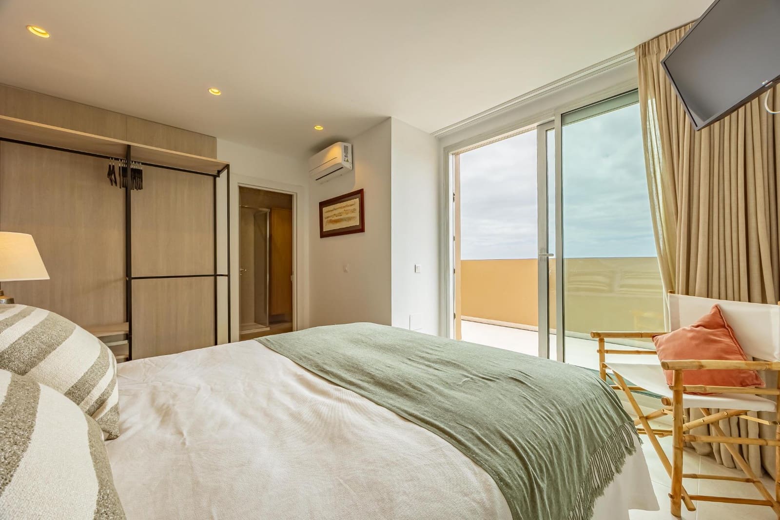 3 slaapkamer Villa te huur in Salobre Golf met zwembad garage - € 4.500 (Ref: 9255192)