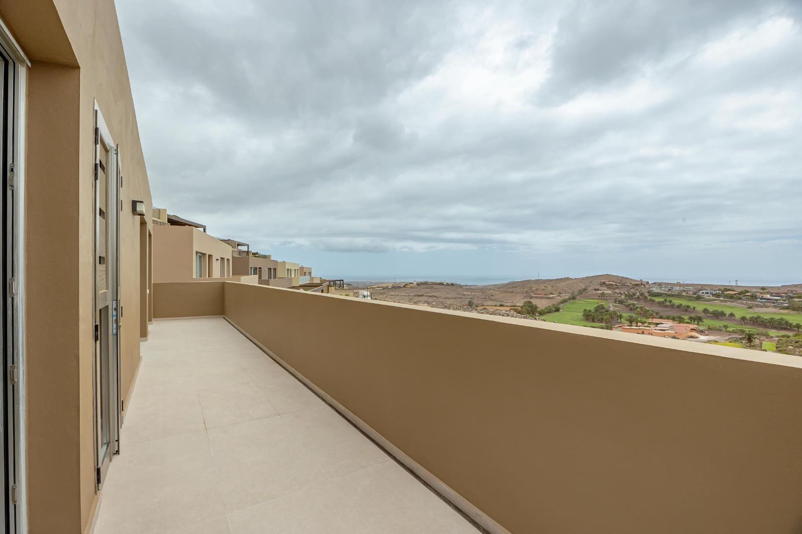 3 soveværelse Villa til leje i Salobre Golf med swimmingpool garage - € 4.000 (Ref: 9255192)