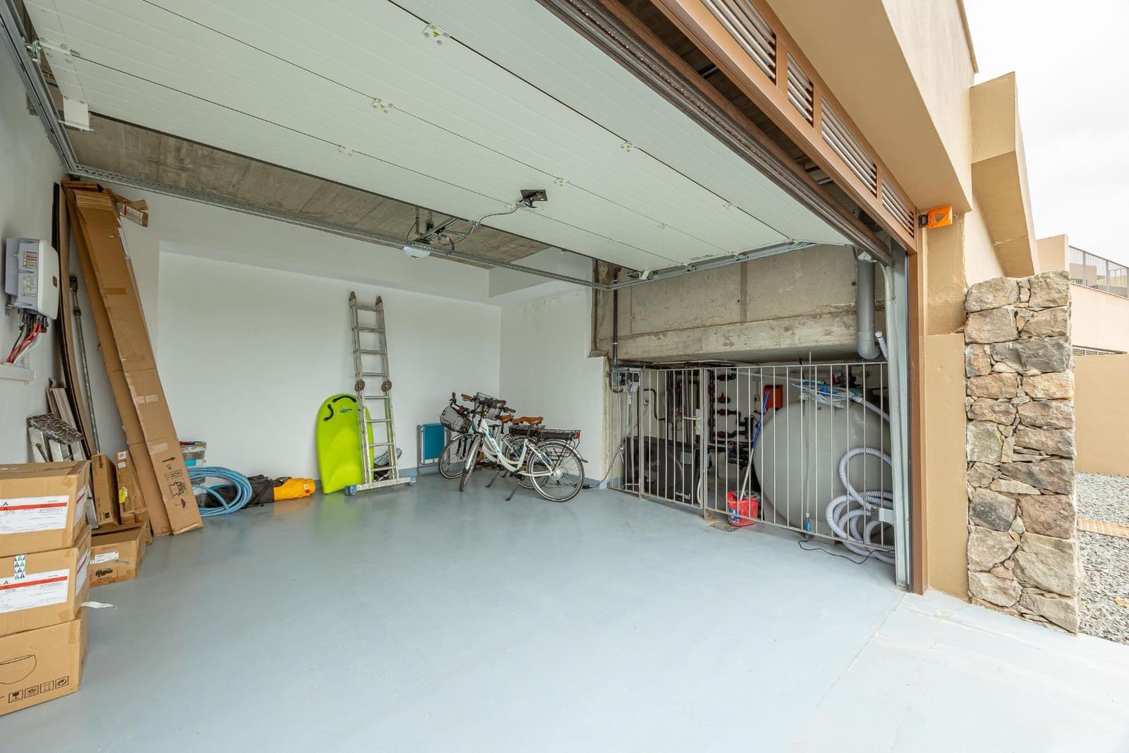 3 soveværelse Villa til leje i Salobre Golf med swimmingpool garage - € 4.000 (Ref: 9255192)