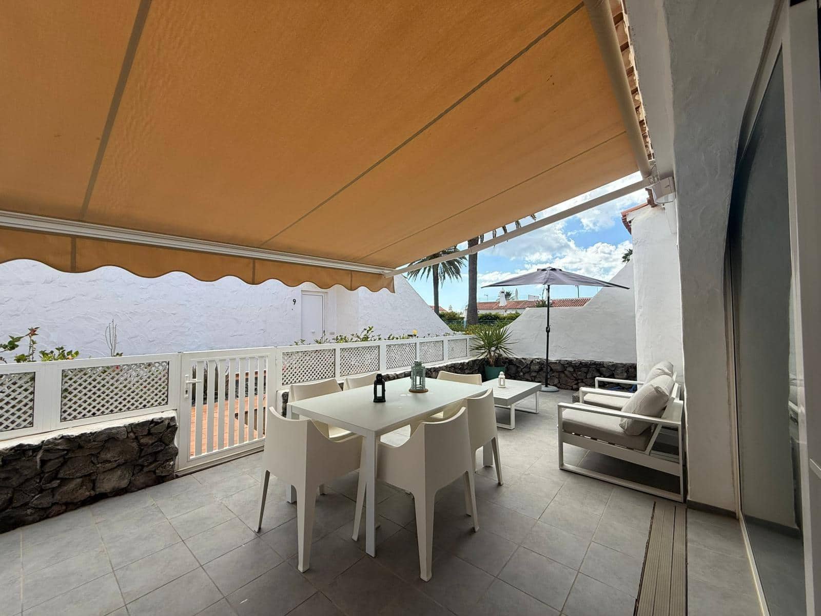 2 soveværelse Bungalow til leje i San Bartolome de Tirajana med swimmingpool garage - € 3.750 (Ref: 9262811)