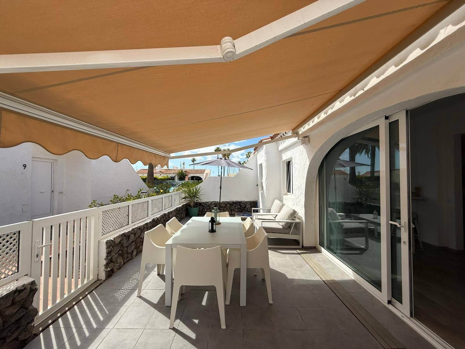 2 soveværelse Bungalow til leje i San Bartolome de Tirajana med swimmingpool garage - € 3.750 (Ref: 9262811)