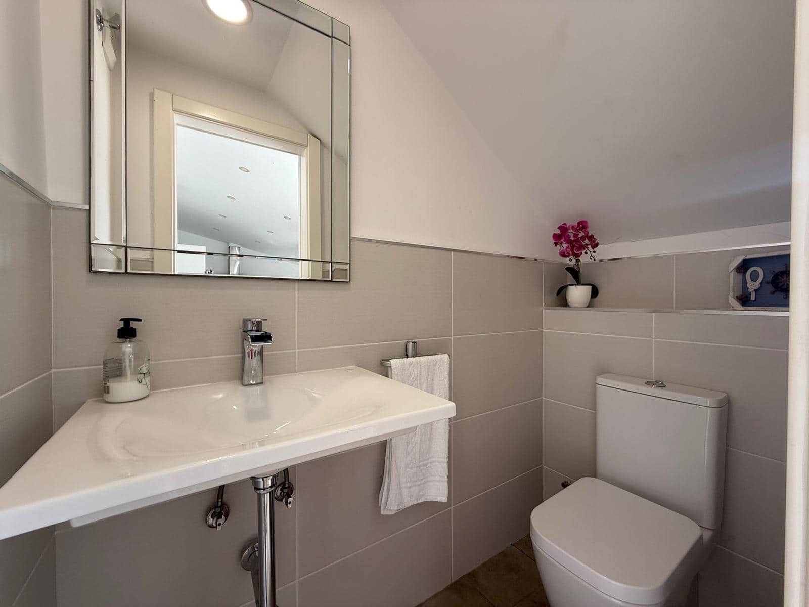 2 soveværelse Bungalow til leje i San Bartolome de Tirajana med swimmingpool garage - € 3.750 (Ref: 9262811)