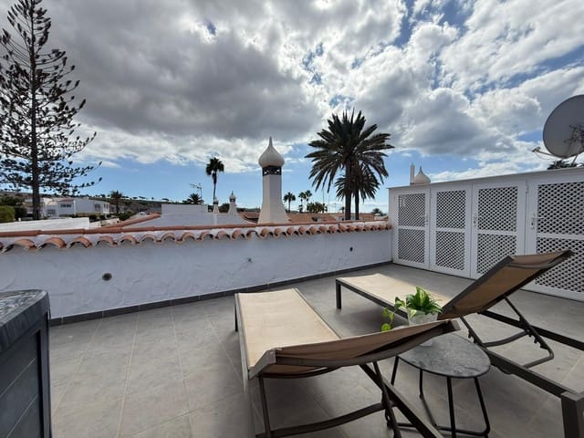 2 soveværelse Bungalow til leje i San Bartolomé de Tirajana med swimmingpool garage - € 3.750 (Ref: 9262811)