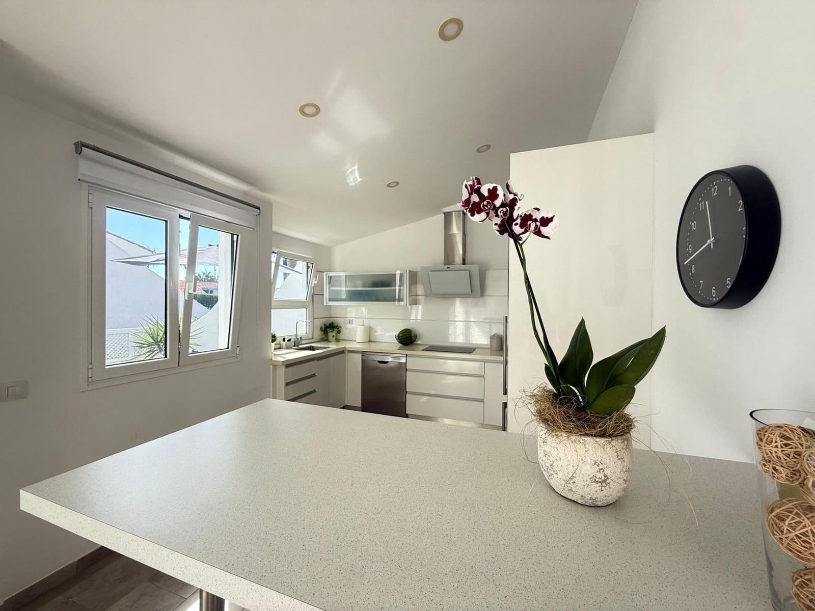 2 soveværelse Bungalow til leje i San Bartolome de Tirajana med swimmingpool garage - € 3.750 (Ref: 9262811)