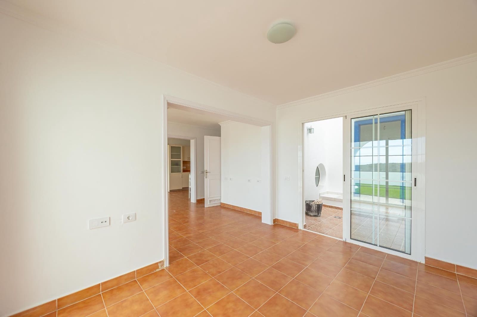 4 soveværelse Semi-Rækkehus til leje i Montana la Data med swimmingpool - € 2.300 (Ref: 9264369)