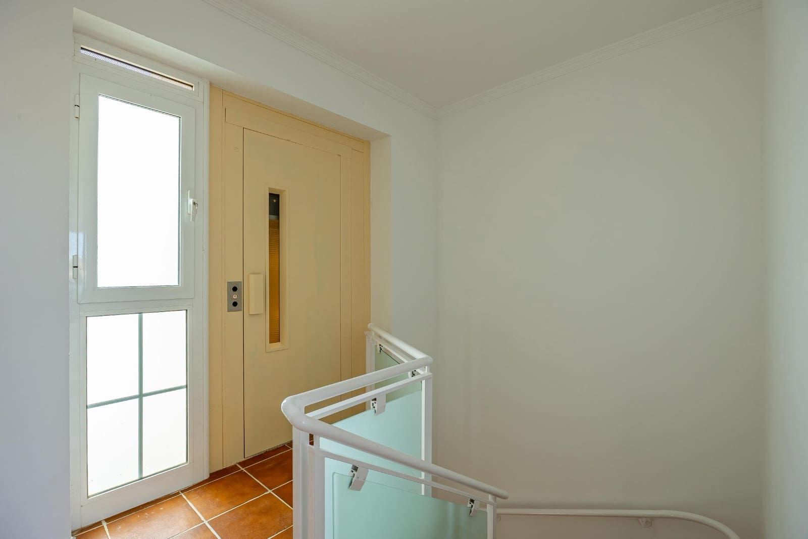 4 soveværelse Semi-Rækkehus til leje i Montana la Data med swimmingpool - € 2.300 (Ref: 9264369)