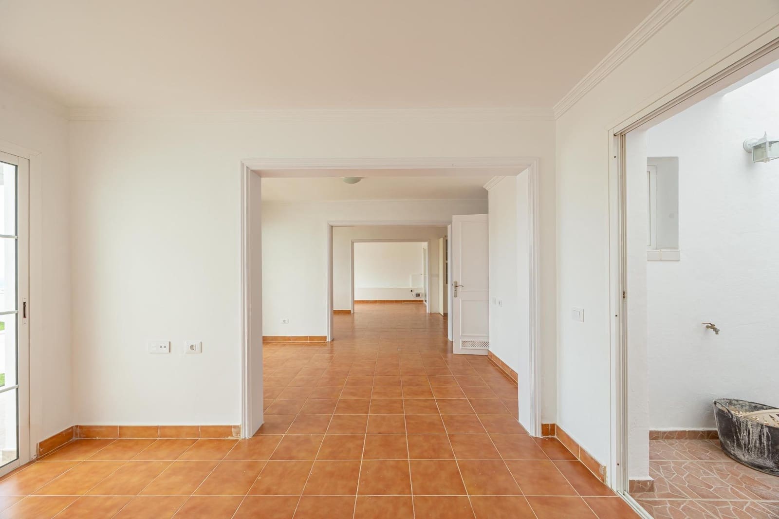 4 soveværelse Semi-Rækkehus til leje i Montana la Data med swimmingpool - € 2.300 (Ref: 9264369)