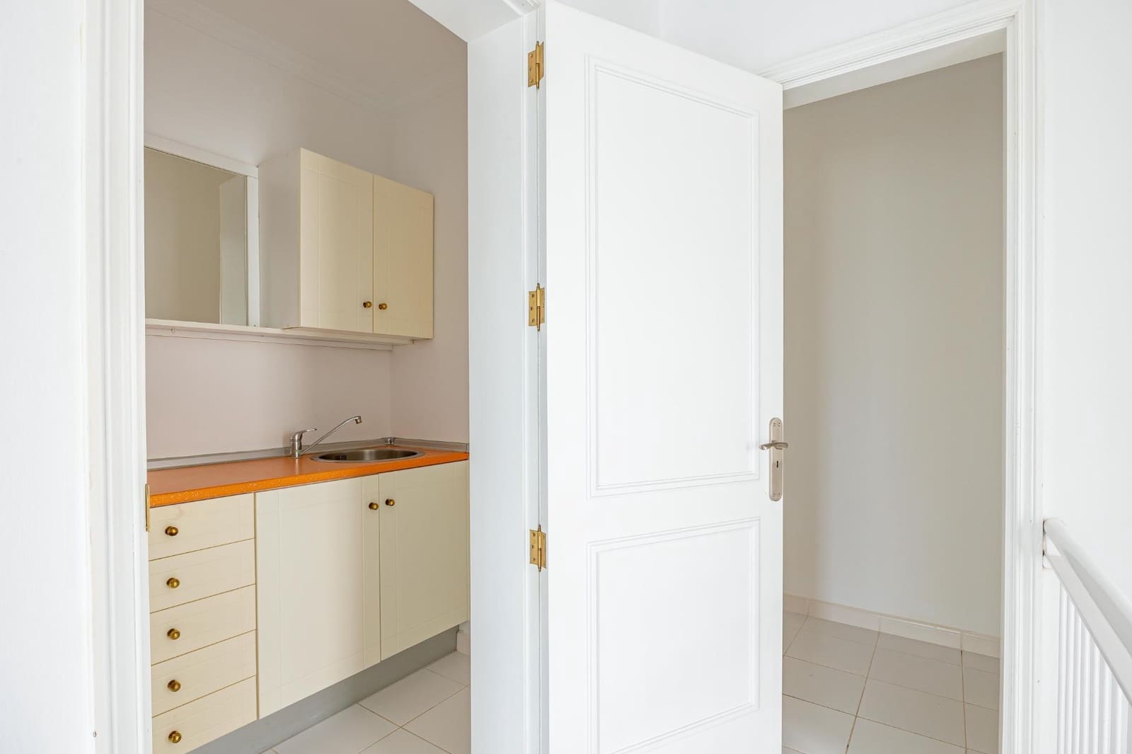 4 soveværelse Semi-Rækkehus til leje i Montana la Data med swimmingpool - € 2.300 (Ref: 9264369)