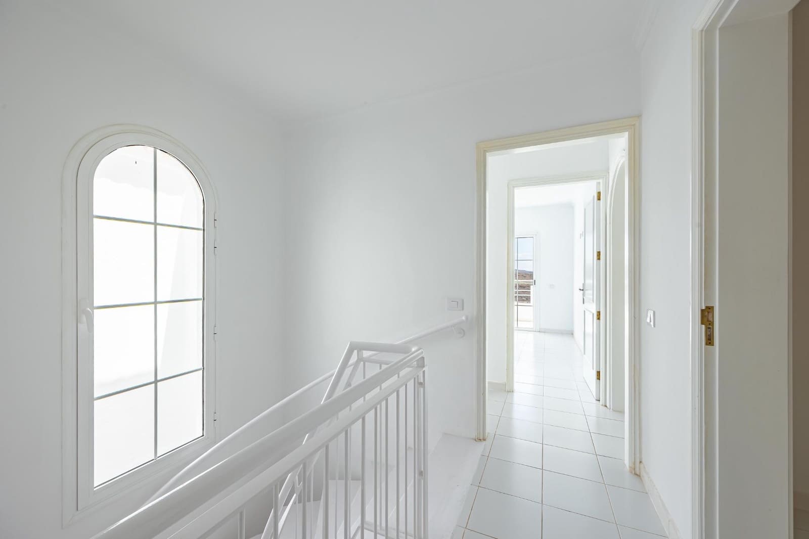 4 soveværelse Semi-Rækkehus til leje i Montana la Data med swimmingpool - € 2.300 (Ref: 9264369)