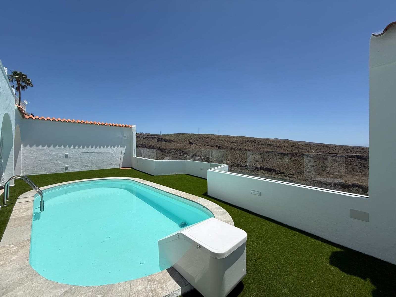 4 soveværelse Semi-Rækkehus til leje i Montana la Data med swimmingpool - € 2.300 (Ref: 9264369)