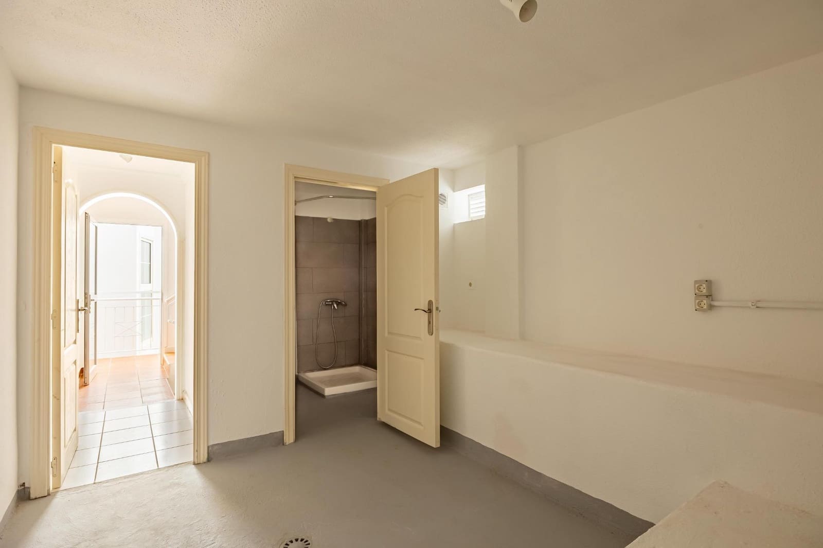 4 soveværelse Semi-Rækkehus til leje i Montana la Data med swimmingpool - € 2.300 (Ref: 9264369)