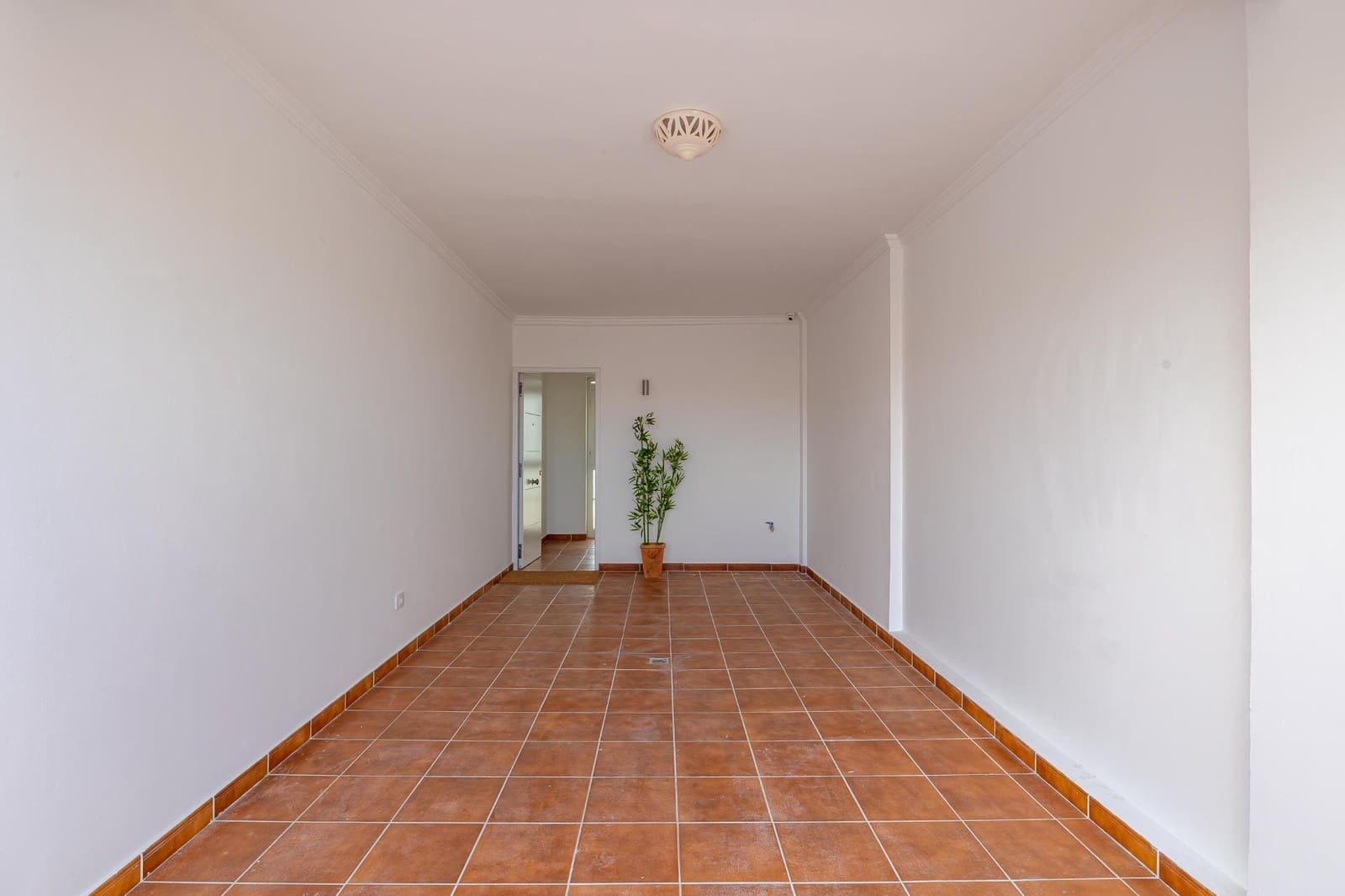 4 soveværelse Semi-Rækkehus til leje i Montana la Data med swimmingpool - € 2.300 (Ref: 9264369)