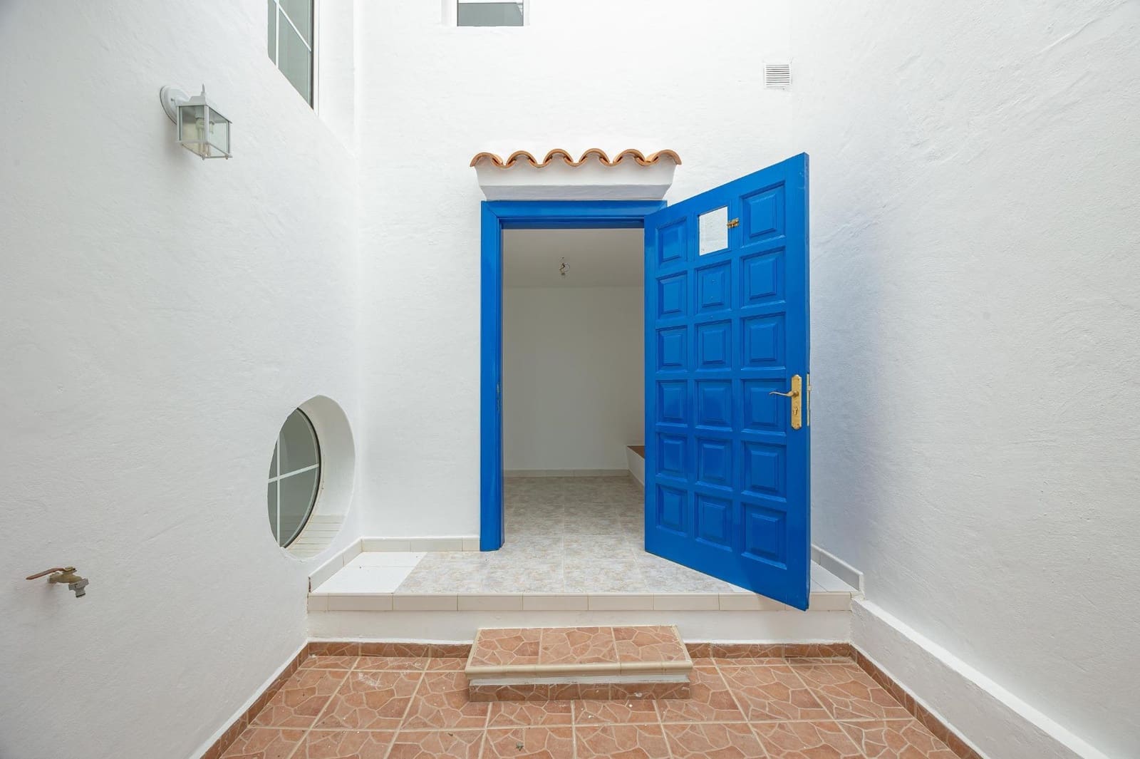 4 soveværelse Semi-Rækkehus til leje i Montana la Data med swimmingpool - € 2.300 (Ref: 9264369)