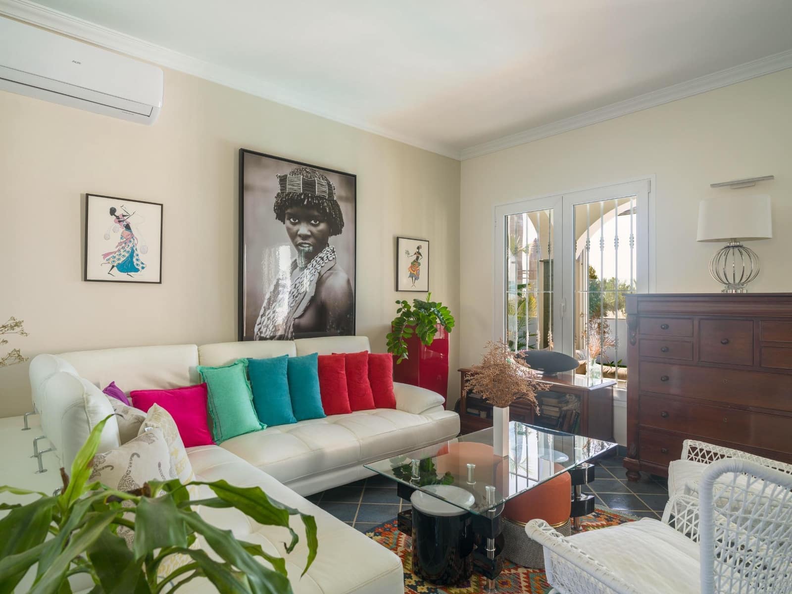 3 bedroom Villa for sale in San Bartolome de Tirajana with pool - € 1,290,000 (Ref: 9312763)